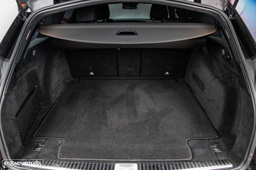 Mercedes-Benz E 220 d AMG - 33