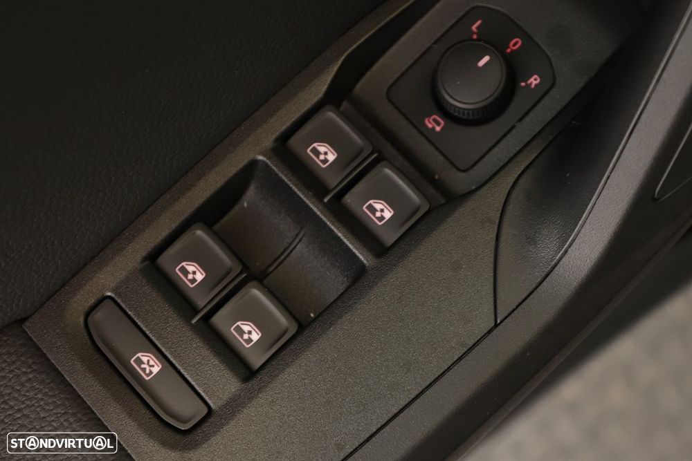 SEAT Arona 1.0 TSI FR DSG - 19