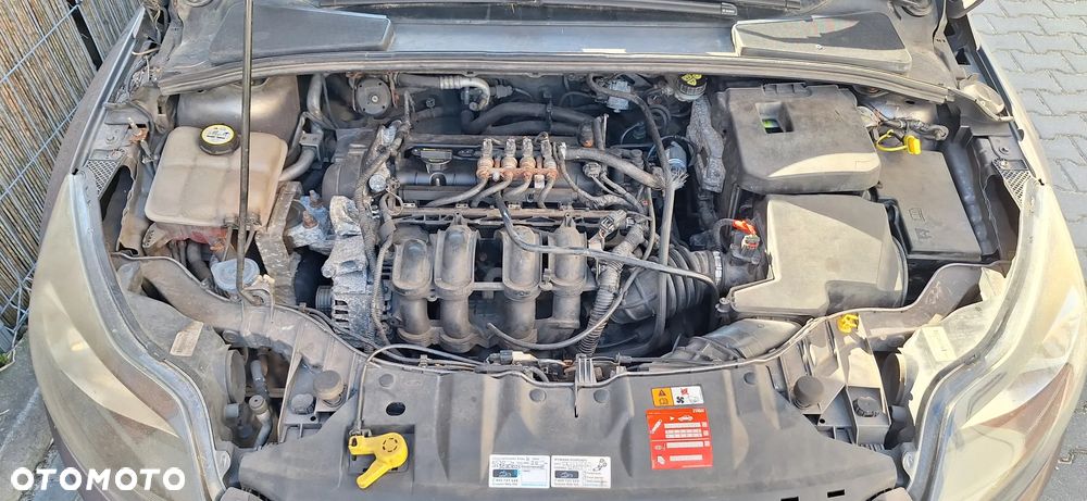 Ford Focus 1.6 Trend Sport - 12