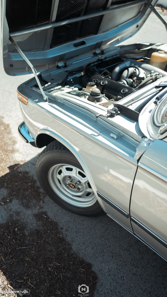 BMW 2002 - 18