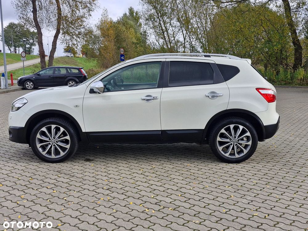 Nissan Qashqai 2.0 4 x 4 360 - 6