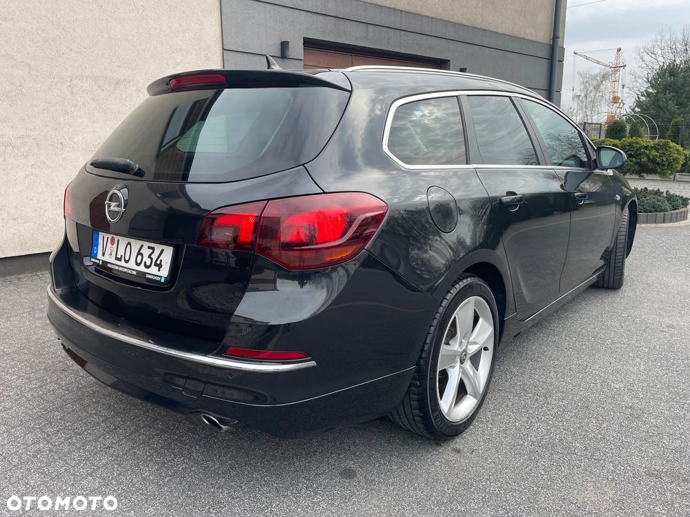 Opel Astra 2.0 BiTurbo CDTI DPF ecoFLEX SportsTourer St - 8
