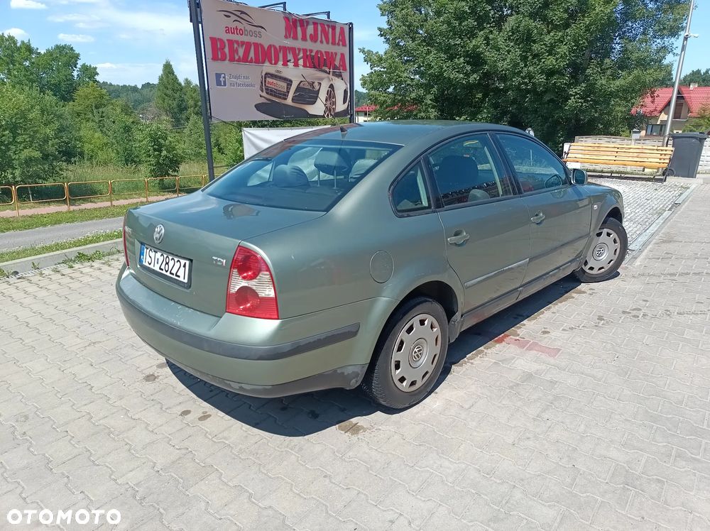 Volkswagen Passat - 3