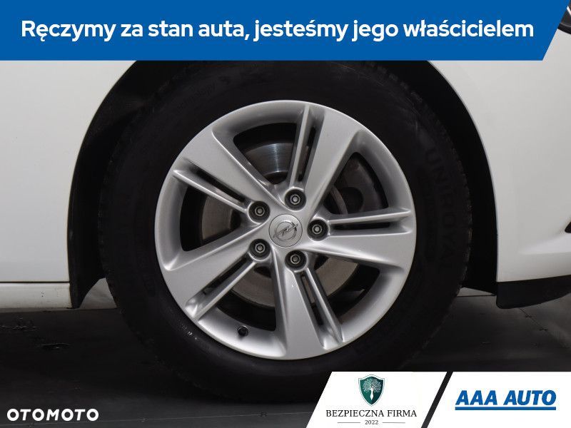 Opel Insignia - 17