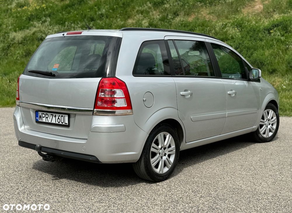 Opel Zafira 1.7 CDTI Essentia - 5