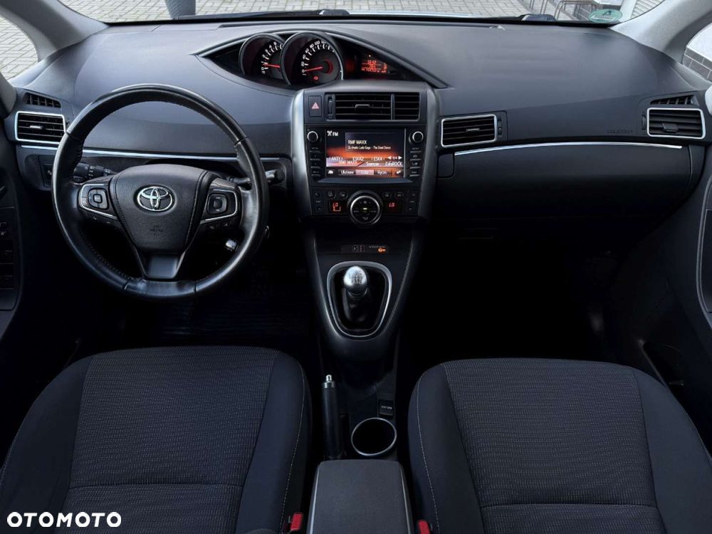 Toyota Verso - 8