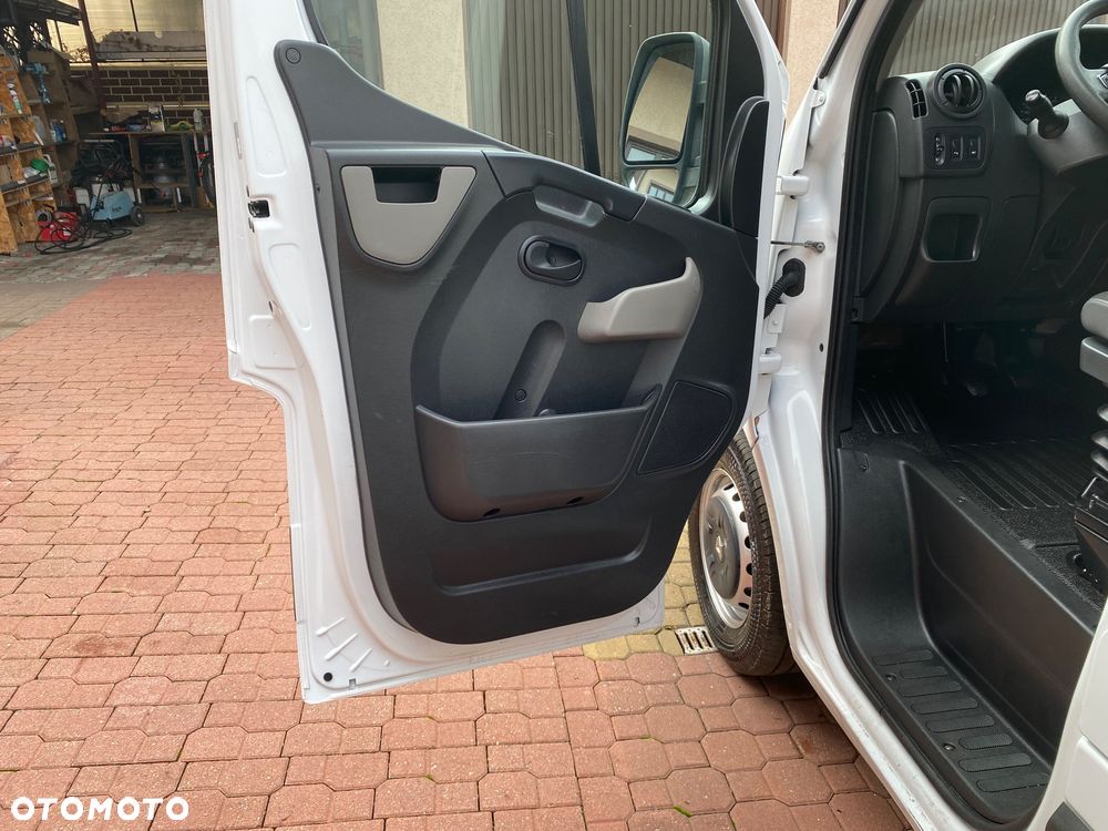 Renault MASTER L2 H2 135 DCI z regałami warsztatowymi - 18