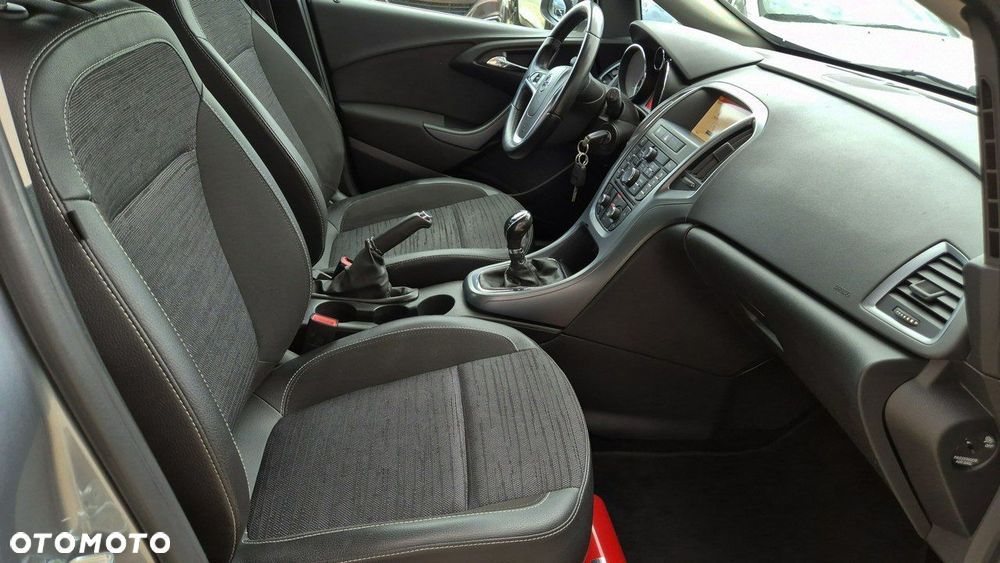 Opel Astra 1.4 Turbo Selection - 26