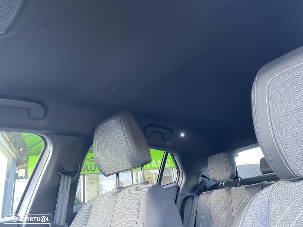 Peugeot e-2008 54 kWh Allure - 21