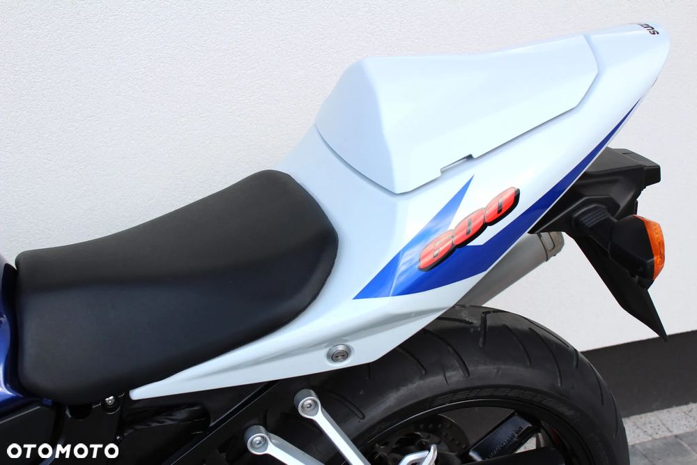 Suzuki GSX-R - 19