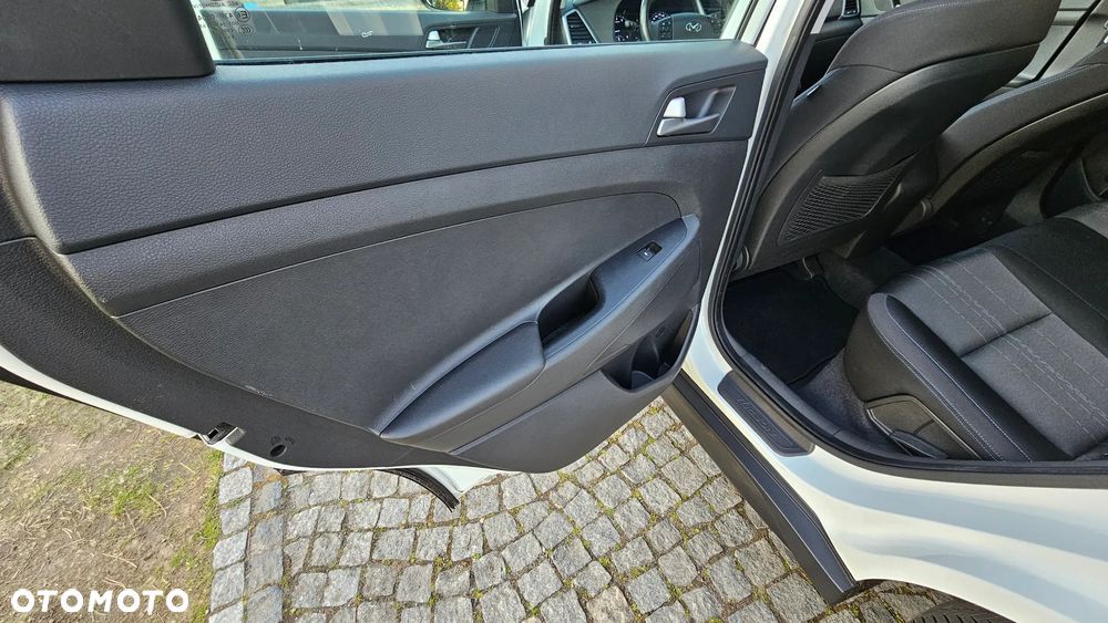 Hyundai Tucson 1.6 Turbo 2WD Navi - 26