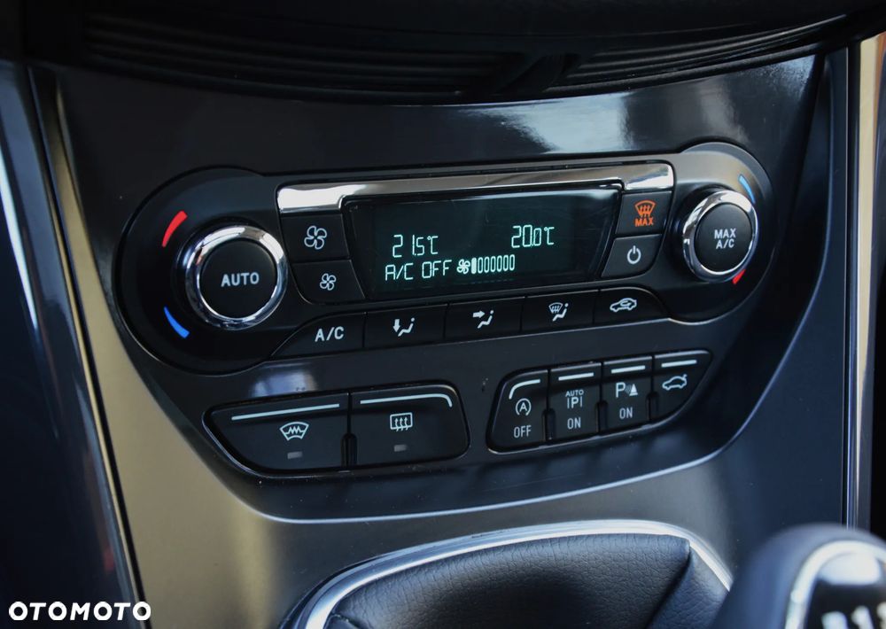 Ford Kuga - 21
