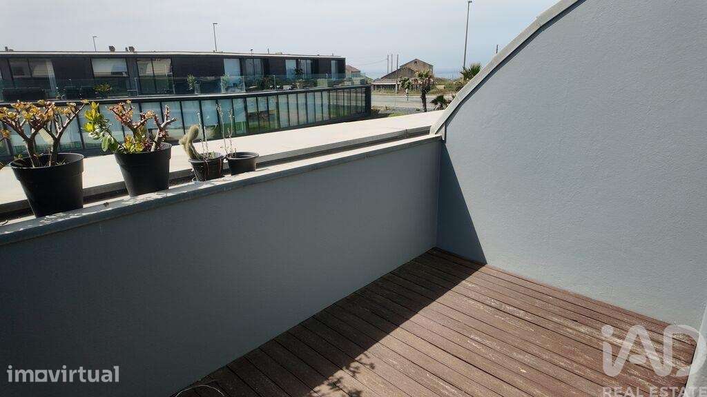 Moradia em banda T4 em Apúlia e Fão de 180 m2 - Grande imagem: 3/6