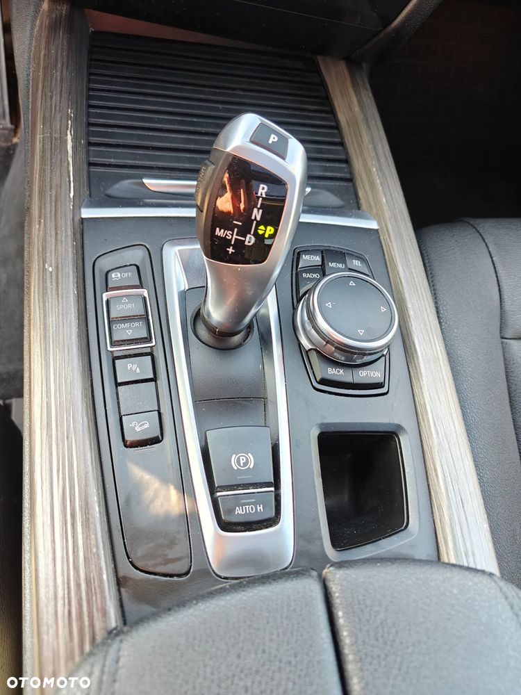 BMW X5 xDrive35i Sport-Aut - 6