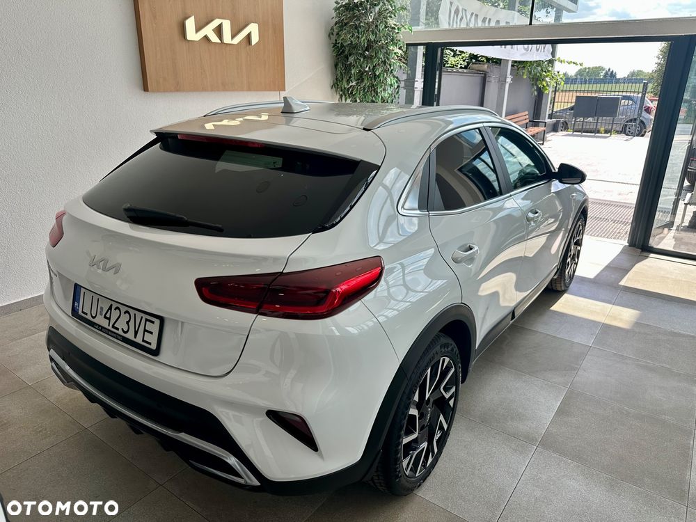 Kia XCeed 1.5 T-GDI M - 3