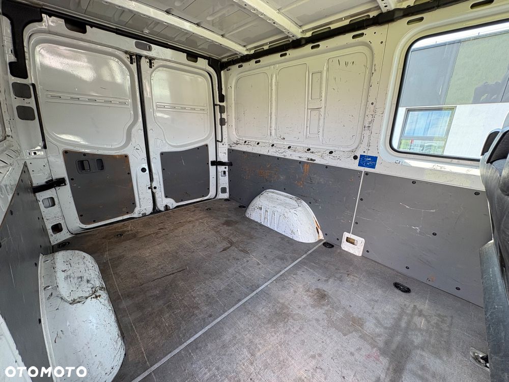 Volkswagen Crafter - 17