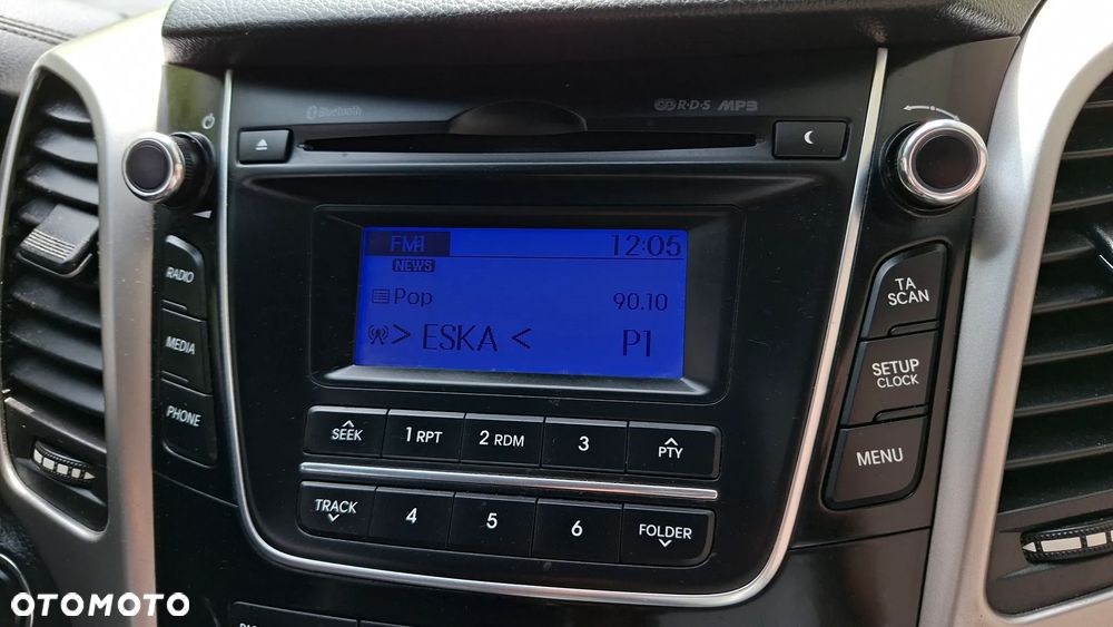 Hyundai i30 Kombi 1.6 GDi DCT Premium - 27