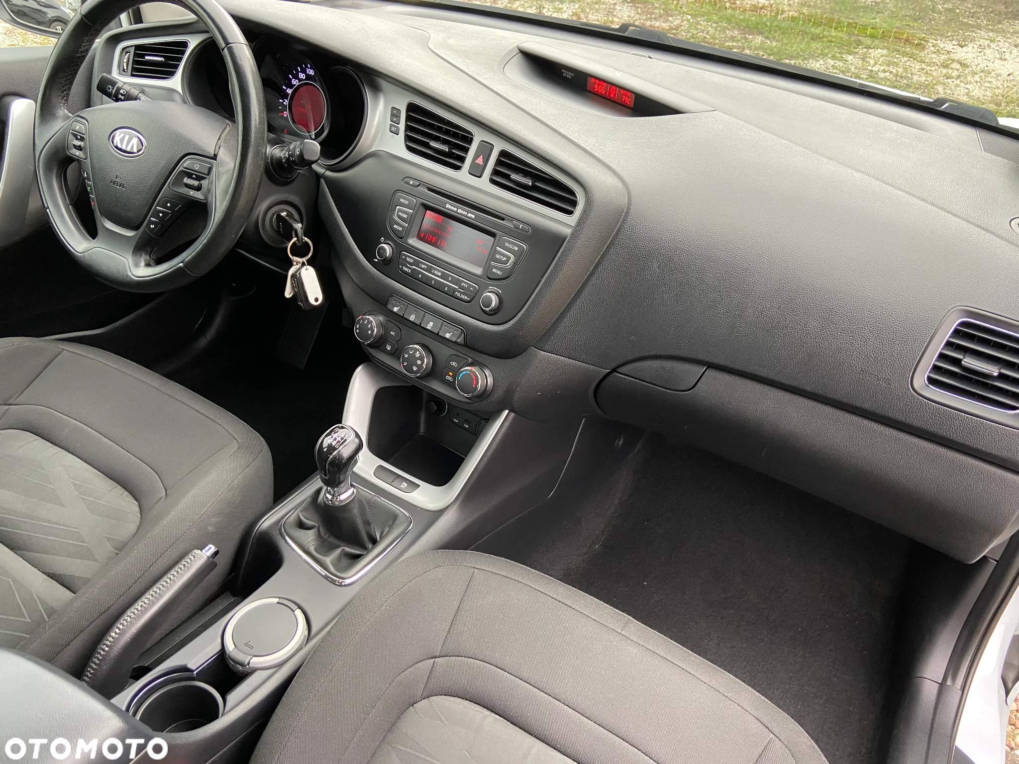 Kia Ceed - 25