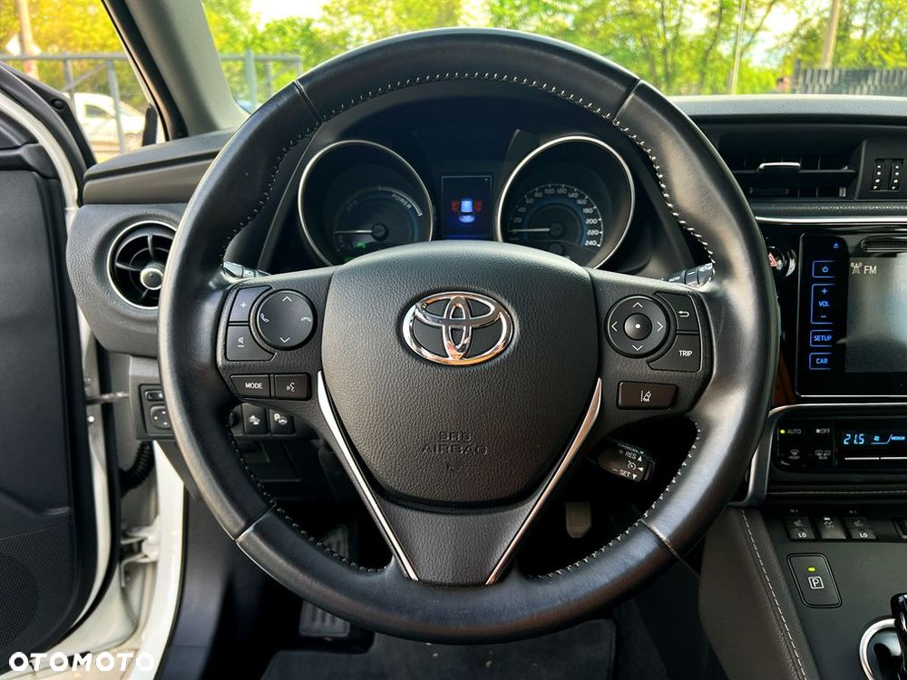 Toyota Auris - 10
