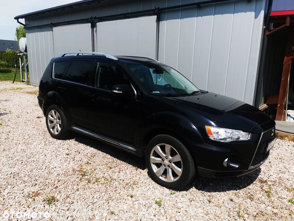 Mitsubishi Outlander 2.0 DID Intense + - 10