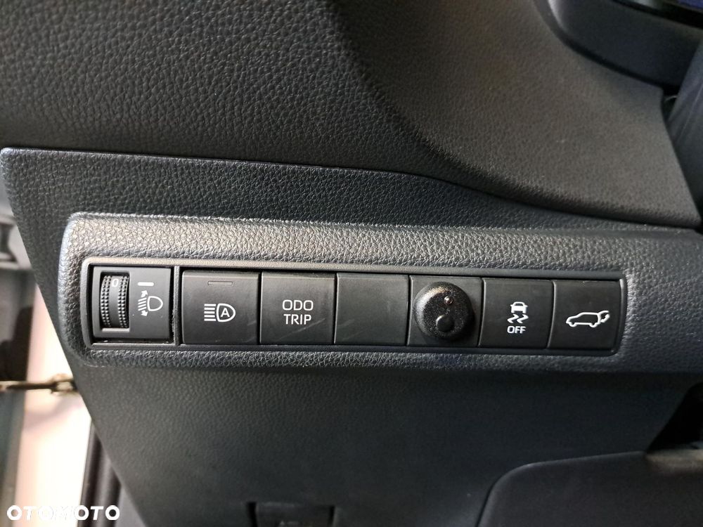 Toyota Corolla 1.8 Hybrid Style - 29