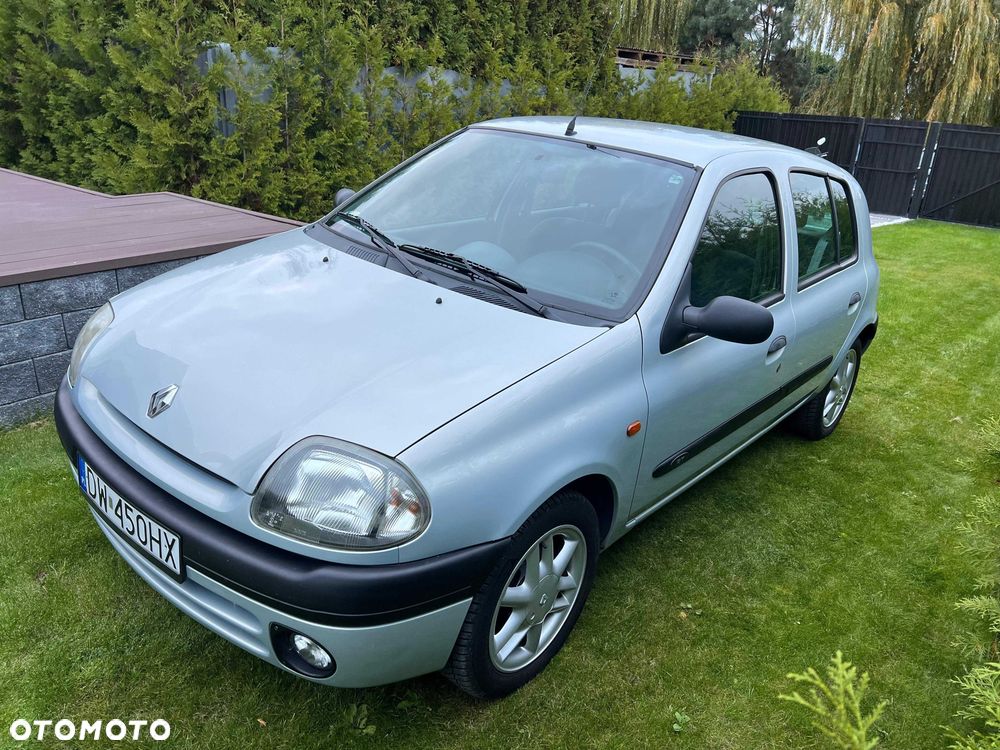 Renault Clio - 7