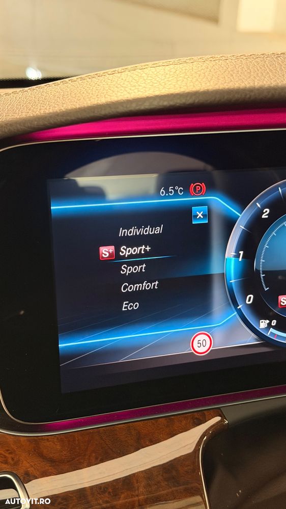 Mercedes-Benz E 220 d 4MATIC Aut. - 23