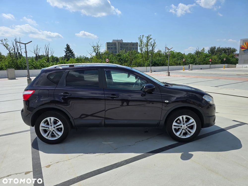 Nissan Qashqai 2.0 360 - 5