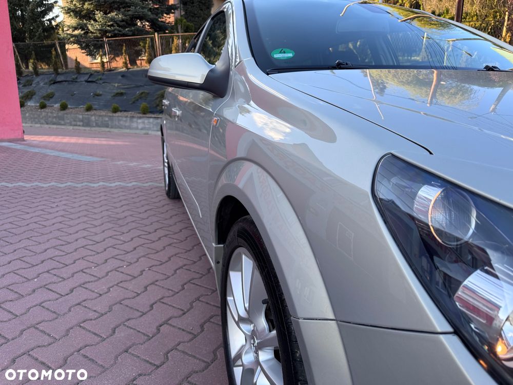 Opel Astra 2.0 Turbo Cosmo - 15