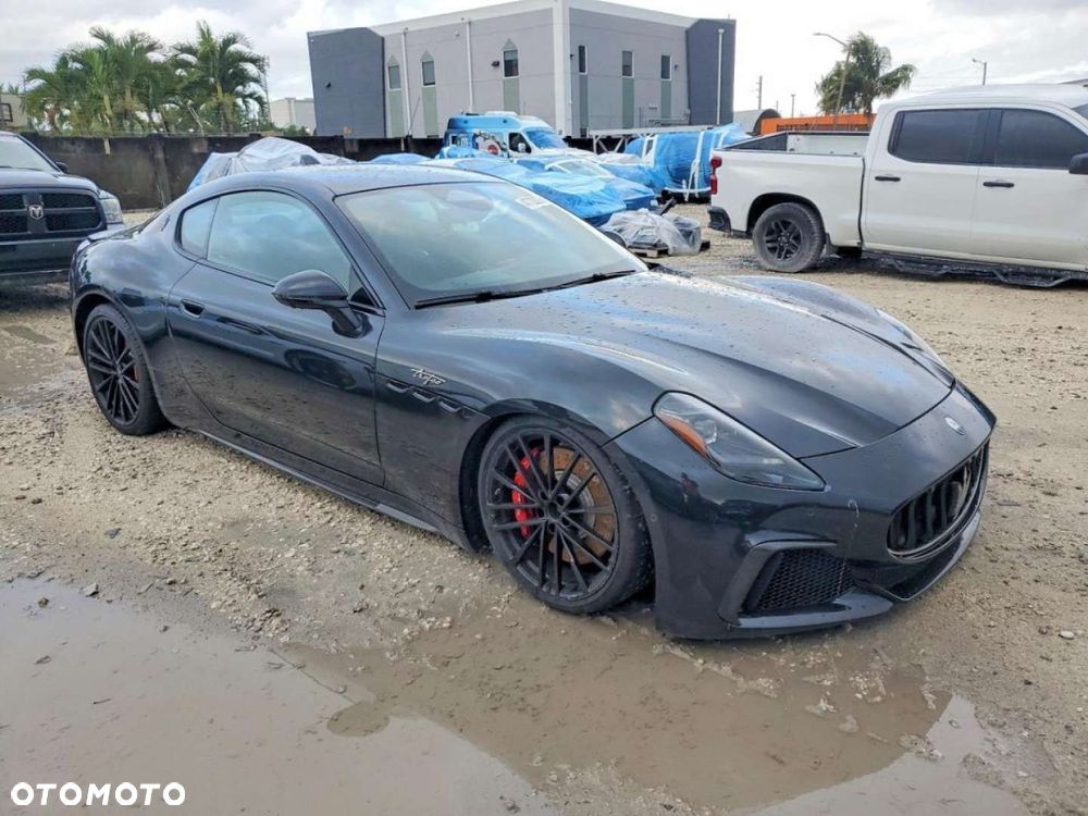 Maserati GranTurismo - 5