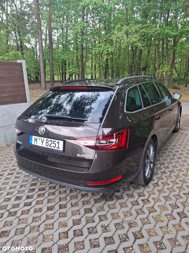 Skoda Superb 1.4 TSI ACT DSG Ambition - 12