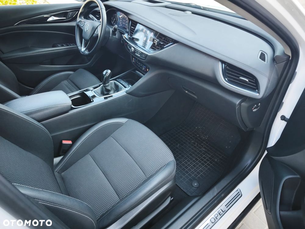 Opel Insignia 1.6 T Innovation S&S - 8