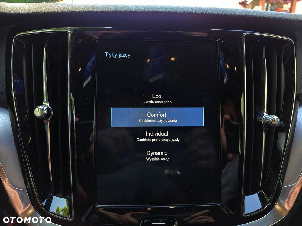 Volvo V60 D4 Geartronic Momentum - 14