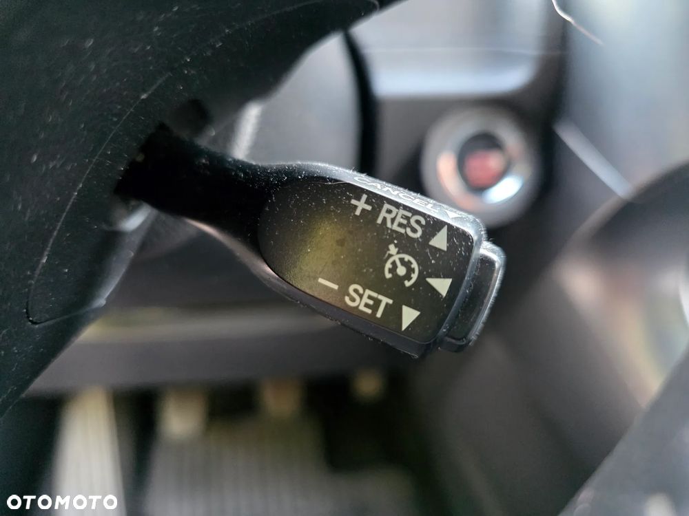 Toyota Verso 1.8 Premium 7os - 30