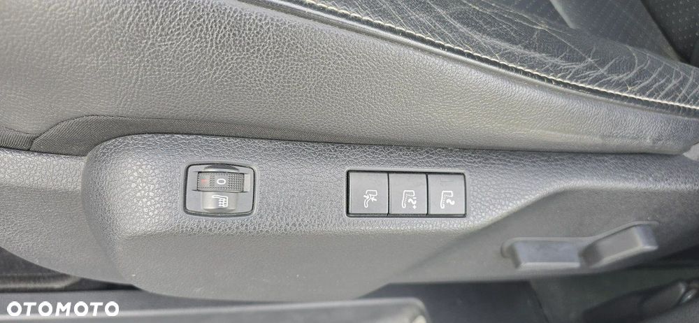 Peugeot Traveller - 26