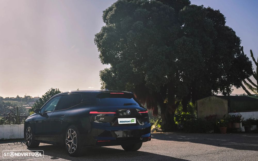 BMW iX xDrive40 - 21