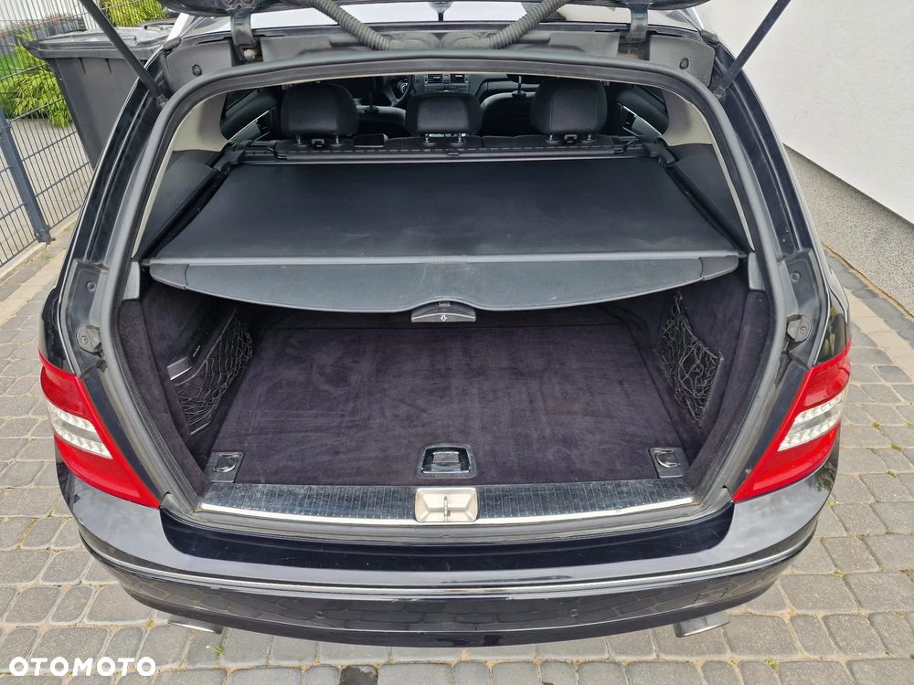 Mercedes-Benz Klasa C 320 CDI Avantgarde 4-Matic - 14