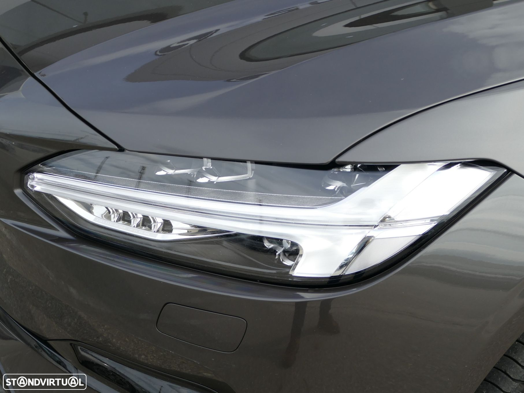 Volvo V90 2.0 T8 PHEV Plus Dark AWD - 6