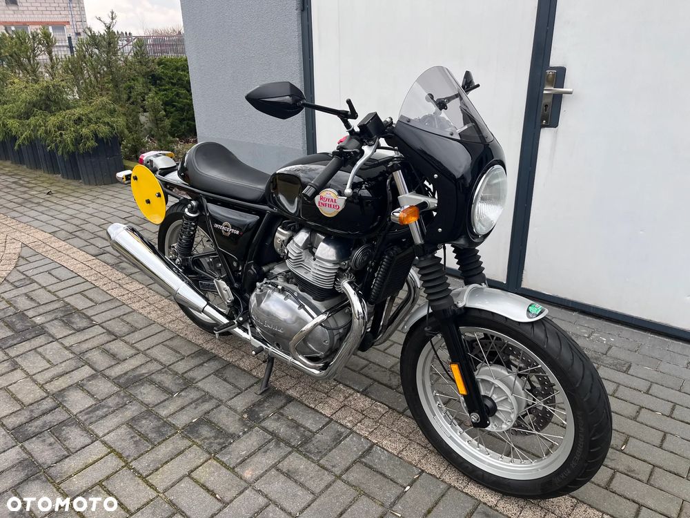 Royal Enfield Interceptor - 26