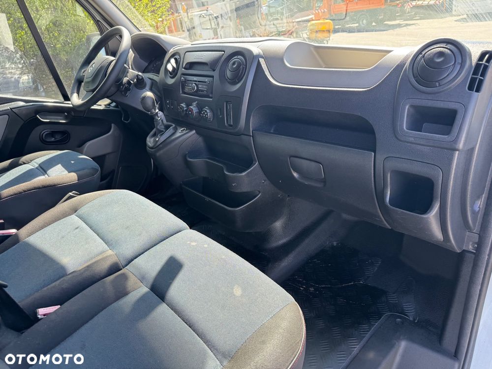 Renault Master 2016 KLIMA Serwis ASO Navi R-Link L1H1 Nowe Opony Michelin z Wojska FR - 16