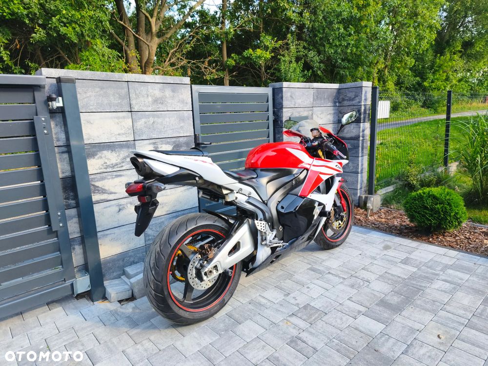 Honda CBR - 26
