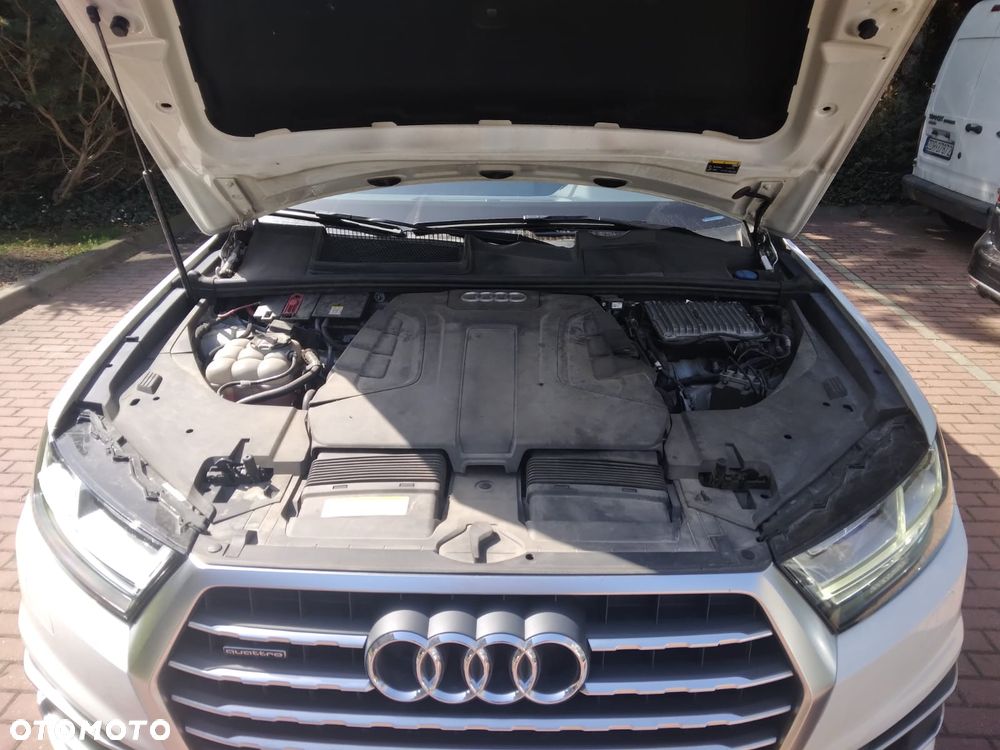 Audi Q7 - 6