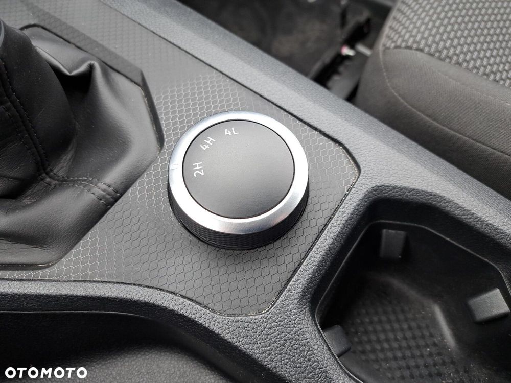 Volkswagen Amarok PRO 2,0TDI 170KM, 6-bieg. manualna 4MOTION rozstaw osi 3270 mm - 19