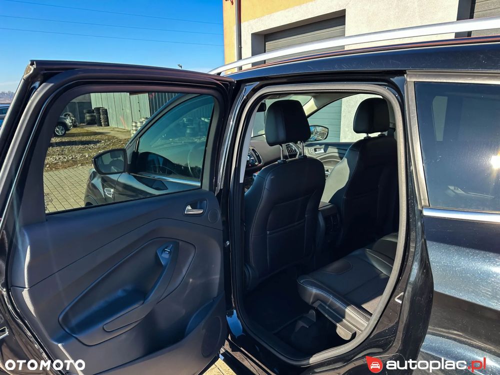 Ford Kuga 2.0 TDCi 4x4 Titanium - 29