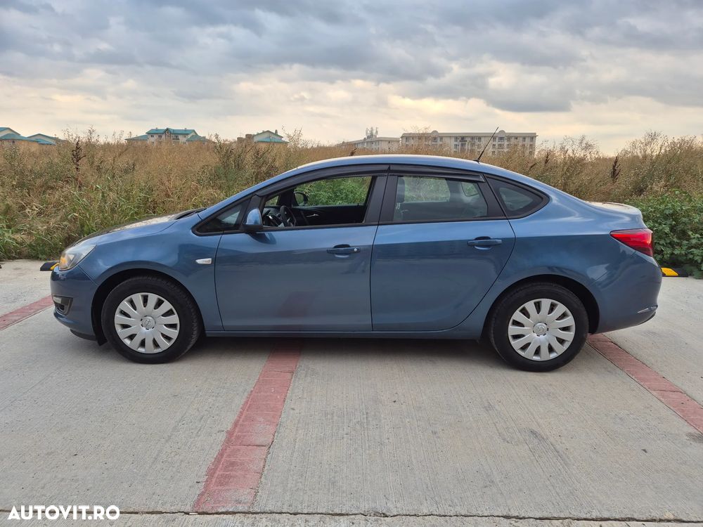 Opel Astra - 3