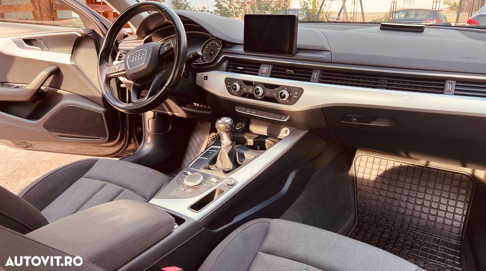 Audi A4 Limuzina 2.0 TDI quattro design - 12