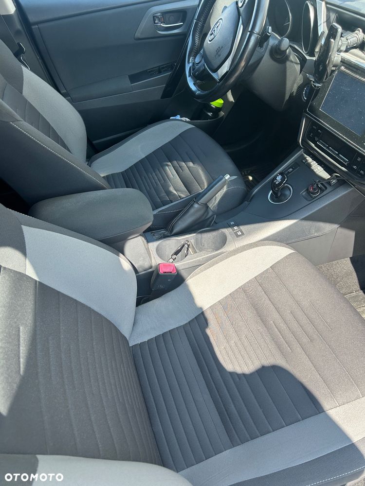 Toyota Auris - 6