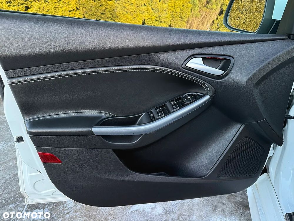 Ford Focus 1.6 EcoBoost Start-Stopp-System Titanium - 25
