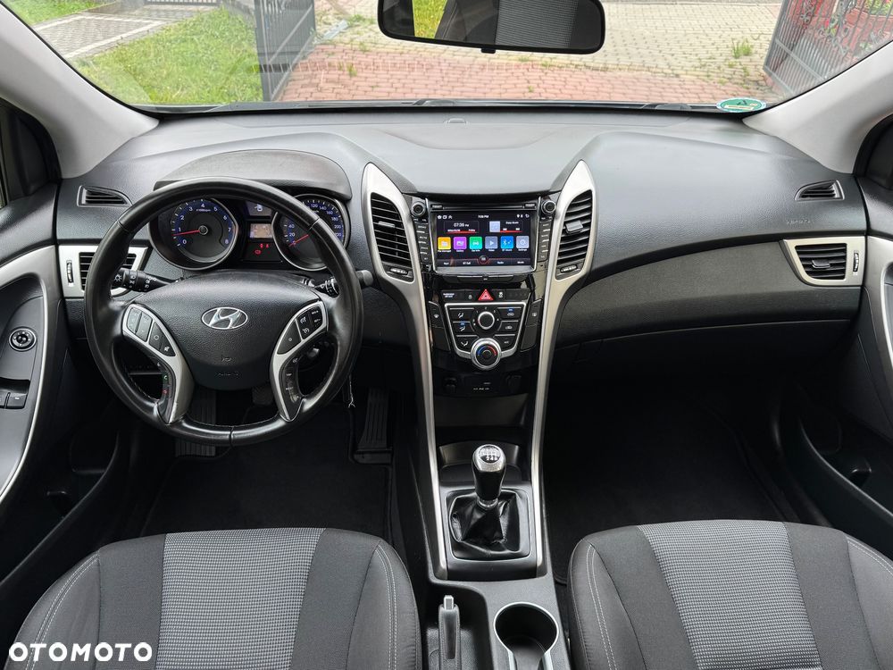 Hyundai i30 1.4 Premium - 11