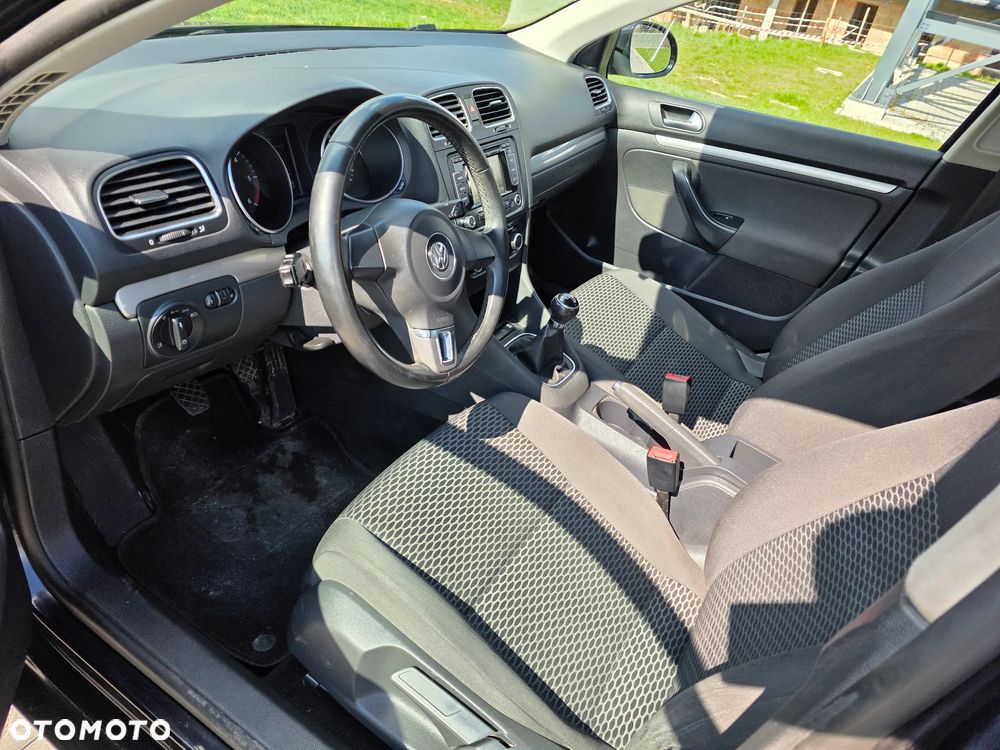 Volkswagen Golf 1.6 TDI DPF BlueMotion - 8